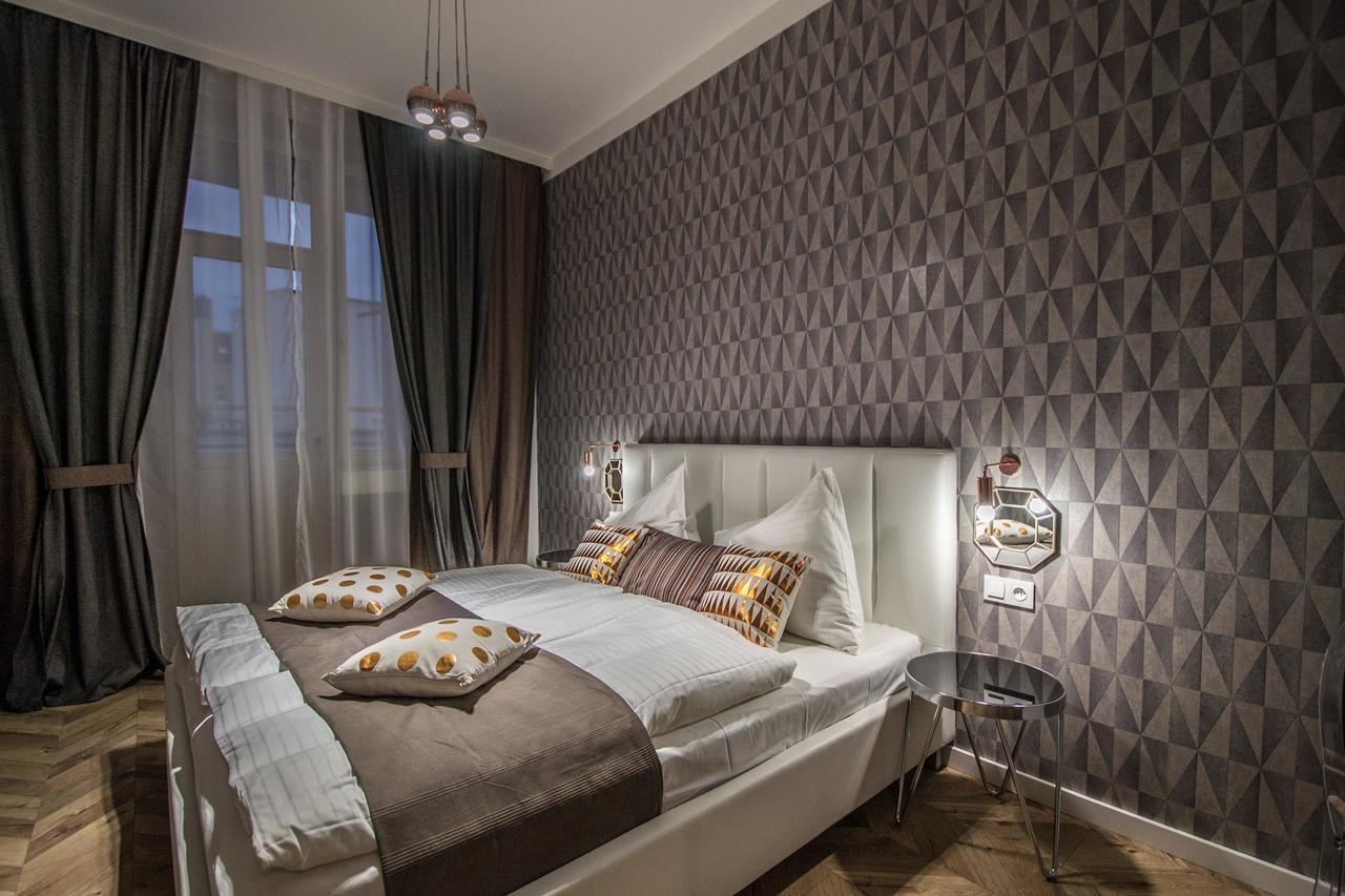 Executive Bright Apt. By Ruterra Прага Екстериор снимка