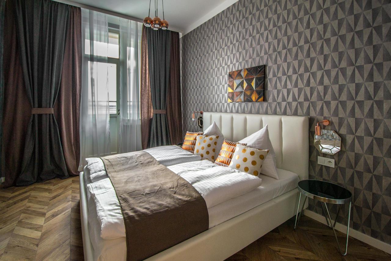 Executive Bright Apt. By Ruterra Прага Екстериор снимка