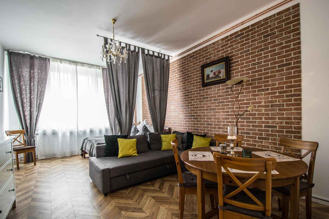 Executive Bright Apt. By Ruterra Прага Екстериор снимка