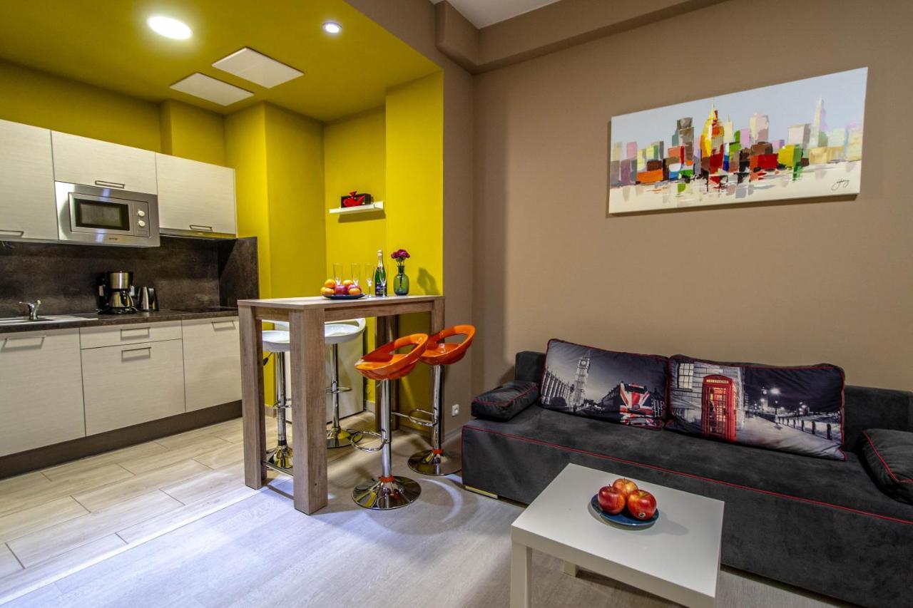 Executive Bright Apt. By Ruterra Прага Екстериор снимка